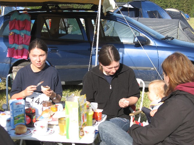 gemeinsames Fr&uuml;hst&uuml;ck vor dem Start