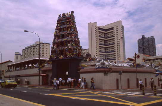 Tempel und Wohnhochh�user