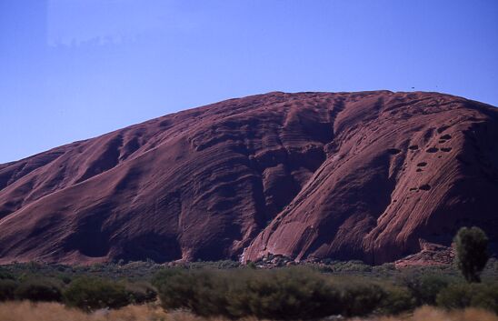 Uluru vom Yulara Resort aus